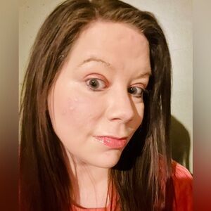 Meet your Posher, Candice